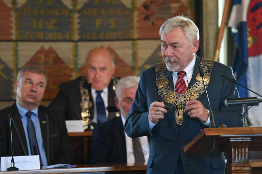 dsc_3999 copy.jpg-„Cracoviae Merenti” Wojciechowi Plewińskiemu i Antoniemu Borg