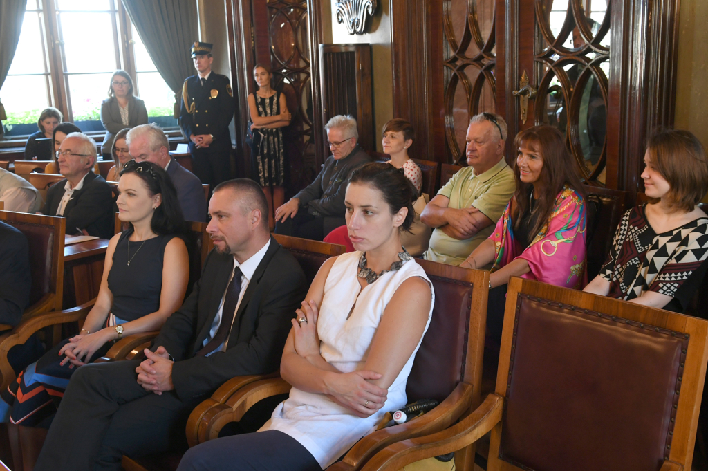 dsc_4071 copy.jpg-„Cracoviae Merenti” Wojciechowi Plewińskiemu i Antoniemu Borg  Autor: W. Majka