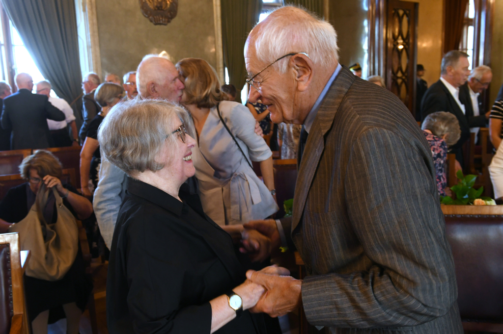 dsc_4085 copy.jpg-„Cracoviae Merenti” Wojciechowi Plewińskiemu i Antoniemu Borg  Autor: W. Majka