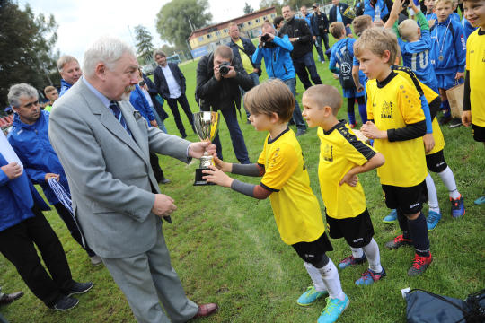 bs-22 września 2018-img_2348.jpg-Turniej,piłka nożna,Tramwaj,Prezydent,Majchrowski,puchary