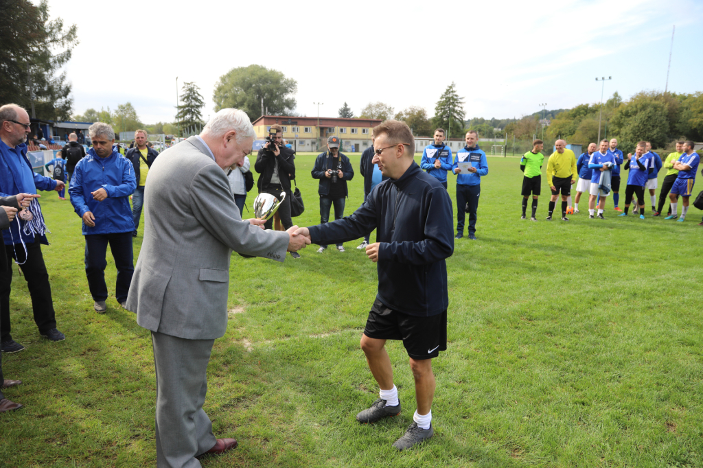 bs-22 września 2018-img_2460.jpg-Turniej,piłka nożna,Tramwaj,Prezydent,Majchrowski,puchary  Autor: B. Świerzowski