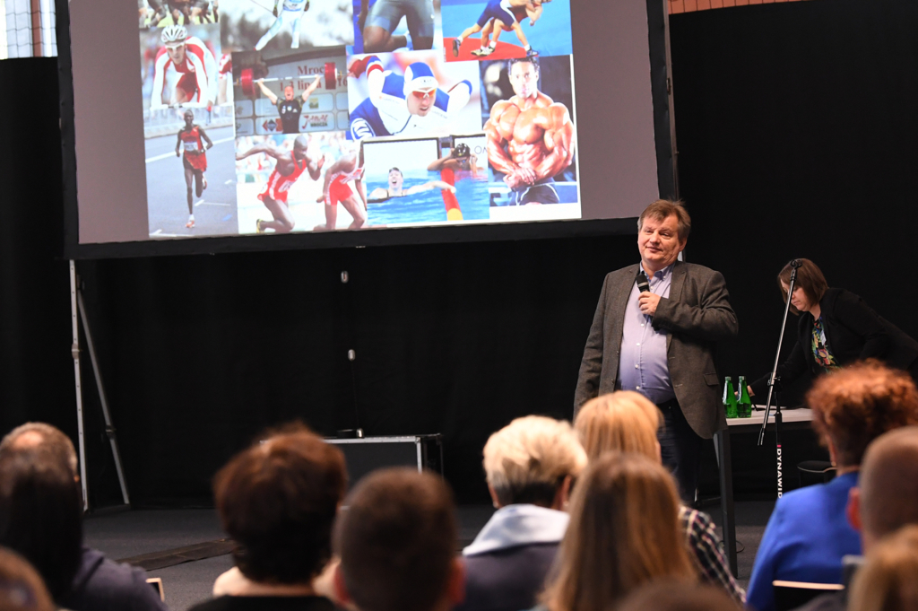 dsc_5980 copy.jpg-„Profilaktyka Uzależnień  Autor: W. Majka