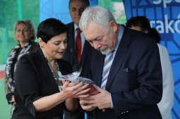 Uroczyste otwarcie boiska przy ZSO nr12 z udziałem PMK