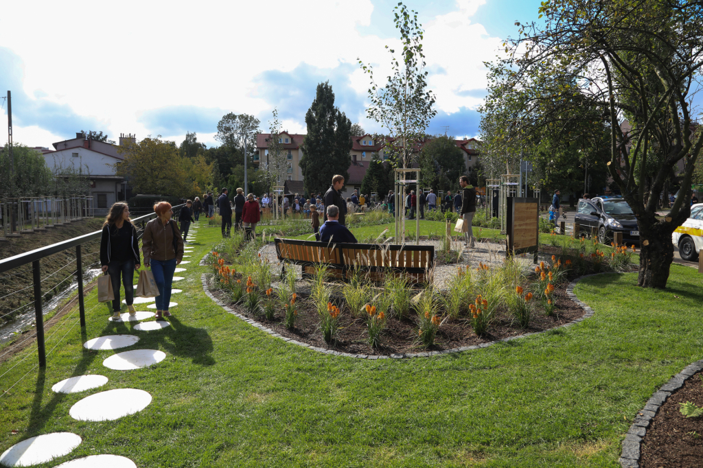 bs-29 września 2018-img_4025.jpg-Ogród Krakowian,Nad Potokiem,Majchrowski,ZZM,Park kieszonkowy  Autor: B. Świerzowski