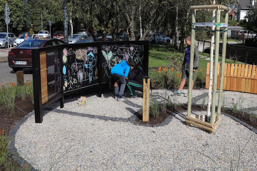 bs-29 września 2018-img_4080.jpg-Ogród Krakowian,Nad Potokiem,Majchrowski,ZZM,Park kieszonkowy  Autor: B. Świerzowski