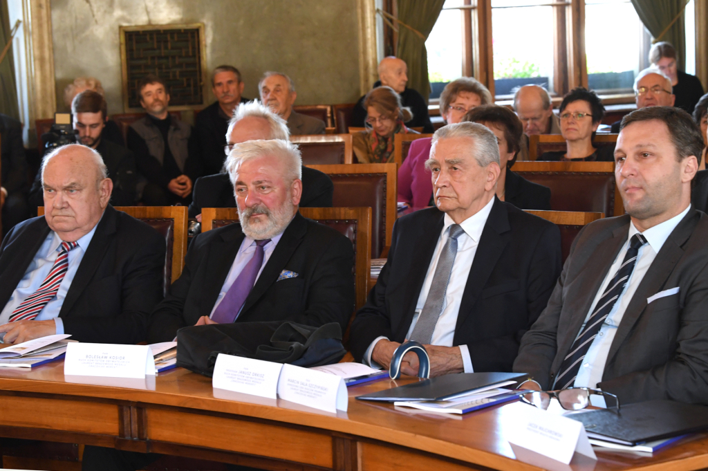 dsc_7997.jpg-„Cracoviae Merenti”  Autor: W. Majka