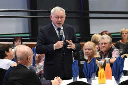 dsc_7027.jpg-Bal Seniora