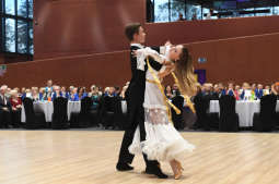 dsc_7042.jpg-Bal Seniora