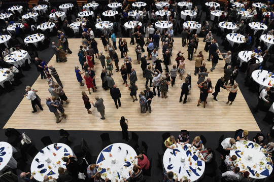 dsc_7104.jpg-Bal Seniora