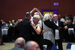 dsc_7153.jpg-Bal Seniora