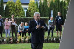 20181006163948_img_6913.jpg-Park kieszonkowy,Celarowska,Majchrowski,Ogród,Dąb