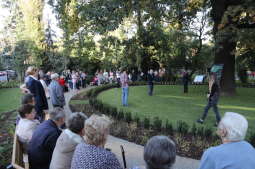 20181006164243_img_6928.jpg-Park kieszonkowy,Celarowska,Majchrowski,Ogród,Dąb