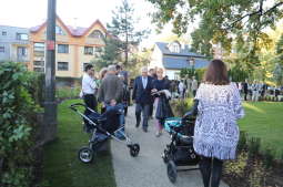 20181006165154_img_7002.jpg-Park kieszonkowy,Celarowska,Majchrowski,Ogród,Dąb