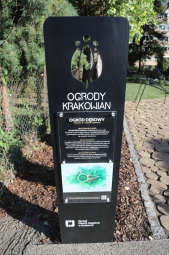 bs-06 października 2018-img_6842.jpg-Park kieszonkowy,Celarowska,Majchrowski,Ogród,Dąb