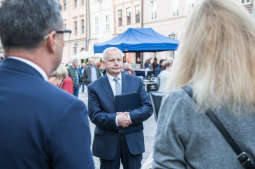 jg_krpl_20181006_8728.jpg-Kijów,spektakl,Muzyk,Mały Rynek,Rzeźba