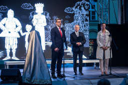 jg_krpl_20181006_8774.jpg-Kijów,spektakl,Muzyk,Mały Rynek,Rzeźba