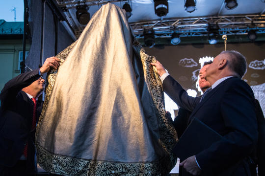 jg_krpl_20181006_8811.jpg-Kijów,spektakl,Muzyk,Mały Rynek,Rzeźba