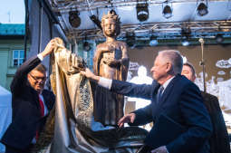 jg_krpl_20181006_8817.jpg-Kijów,spektakl,Muzyk,Mały Rynek,Rzeźba