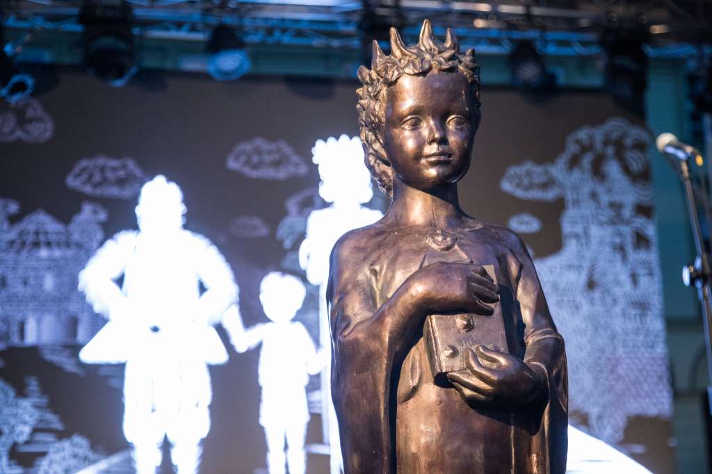 jg_krpl_20181006_8837.jpg-Kijów,spektakl,Muzyk,Mały Rynek,Rzeźba  Autor: B. Świerzowski