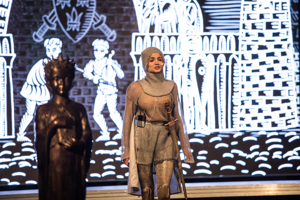 jg_krpl_20181006_8854.jpg-Kijów,spektakl,Muzyk,Mały Rynek,Rzeźba  Autor: B. Świerzowski