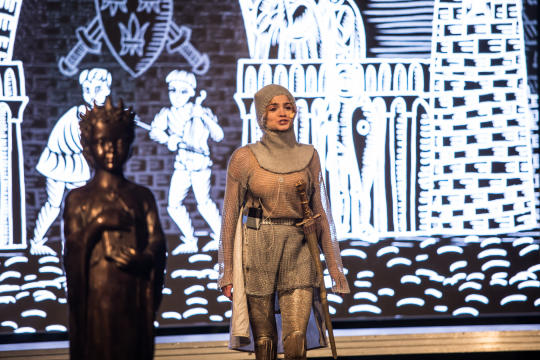 jg_krpl_20181006_8854.jpg-Kijów,spektakl,Muzyk,Mały Rynek,Rzeźba