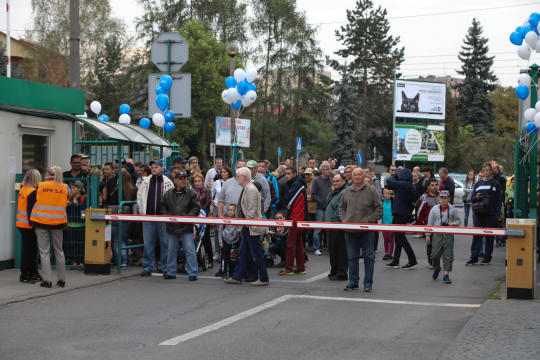 bs-07 października 2018-img_7122.jpg-Parada autobusów,MPK,Tauron Arena,Majchrowski