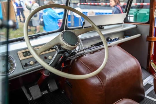 bs-07 października 2018-img_7149.jpg-Parada autobusów,MPK,Tauron Arena,Majchrowski