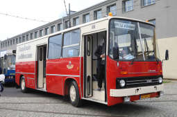 bs-07 października 2018-img_7162.jpg-Parada autobusów,MPK,Tauron Arena,Majchrowski