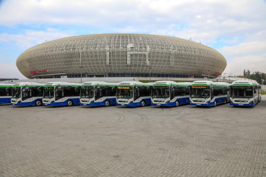 bs-07 października 2018-img_7194.jpg-Parada autobusów,MPK,Tauron Arena,Majchrowski