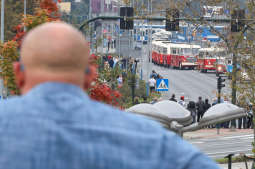 bs-07 października 2018-img_7259.jpg-Parada autobusów,MPK,Tauron Arena,Majchrowski