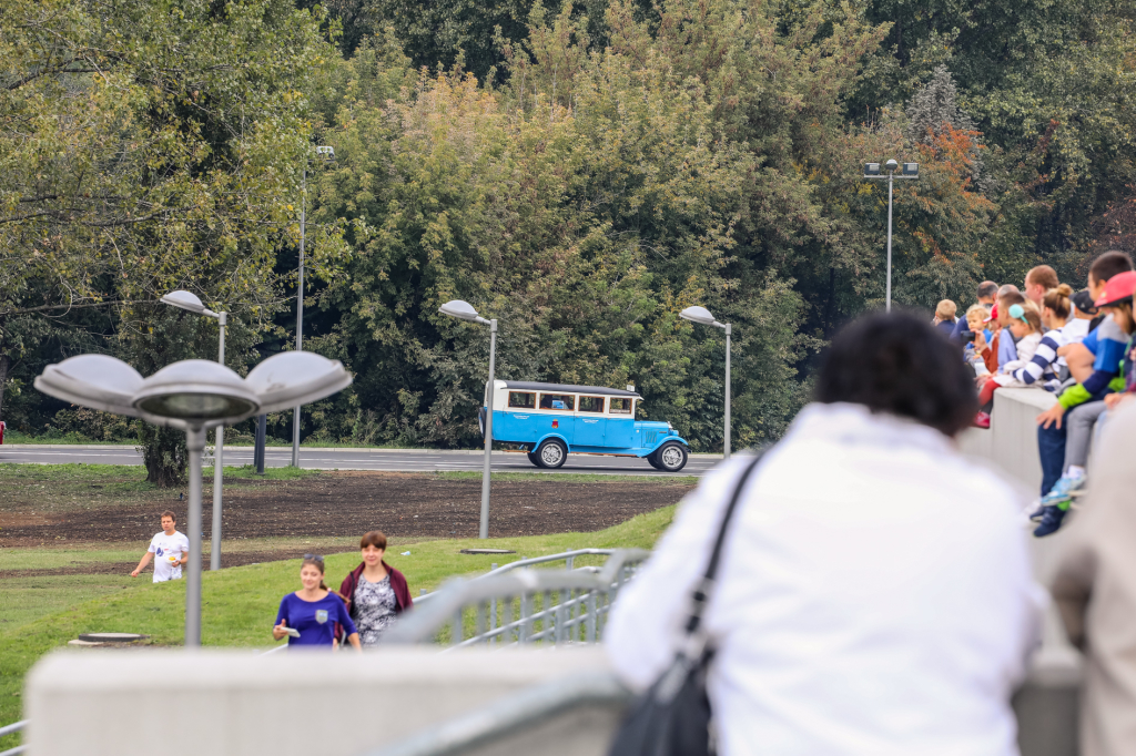 bs-07 października 2018-img_7273.jpg-Parada autobusów,MPK,Tauron Arena,Majchrowski  Autor: B. Świerzowski