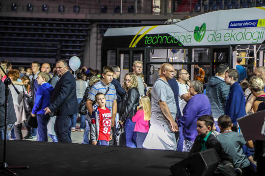 bs-07 października 2018-img_7297.jpg-Parada autobusów,MPK,Tauron Arena,Majchrowski