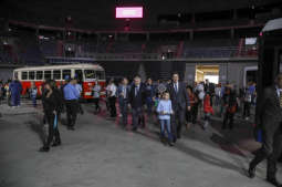 bs-07 października 2018-img_7311.jpg-Parada autobusów,MPK,Tauron Arena,Majchrowski