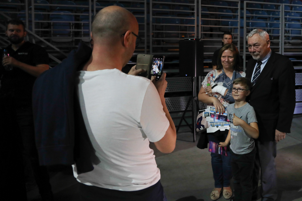 bs-07 października 2018-img_7453.jpg-Parada autobusów,MPK,Tauron Arena,Majchrowski  Autor: B. Świerzowski