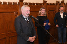 dsc_0117 copy.jpg-Honoris Gratia