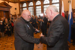 dsc_0136 copy.jpg-Honoris Gratia