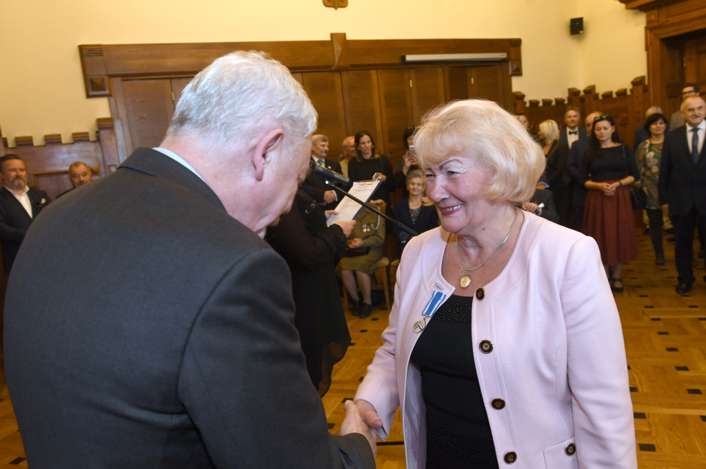 dsc_0140 copy.jpg-Honoris Gratia  Autor: W. Majka