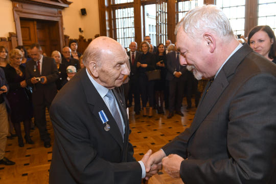 dsc_0144 copy.jpg-Honoris Gratia