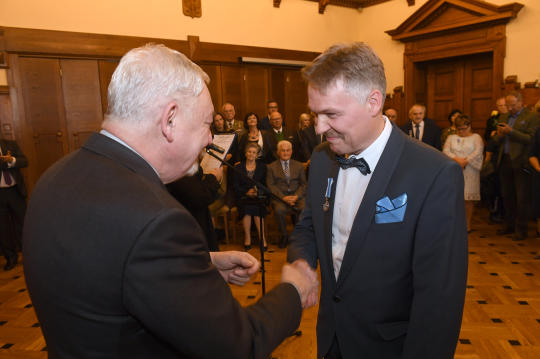 dsc_0171 copy.jpg-Honoris Gratia