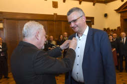 dsc_0174 copy.jpg-Honoris Gratia