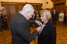 dsc_0177 copy.jpg-Honoris Gratia