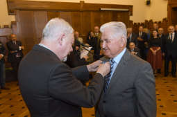 dsc_0179 copy.jpg-Honoris Gratia