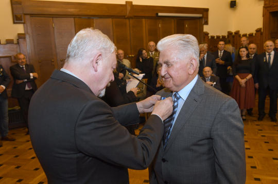 dsc_0179 copy.jpg-Honoris Gratia