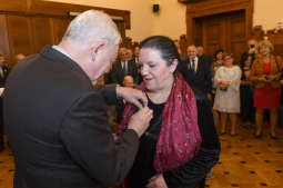 dsc_0187 copy.jpg-Honoris Gratia