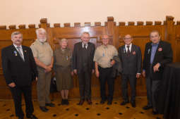 dsc_0236 copy.jpg-Honoris Gratia