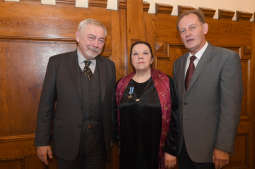 dsc_0244 copy.jpg-Honoris Gratia