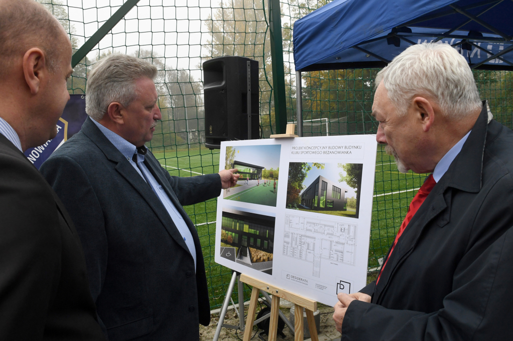 _dsc5354 kopia - kopia.jpg-Wmurowanie kamienia węgielnego pod budowę Centrum Zapaśniczego  Autor: W. Majka