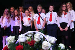 dsc_0639 copy.jpg-Pieśni i Poezji Patriotycznej