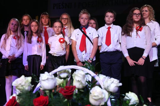 dsc_0639 copy.jpg-Pieśni i Poezji Patriotycznej