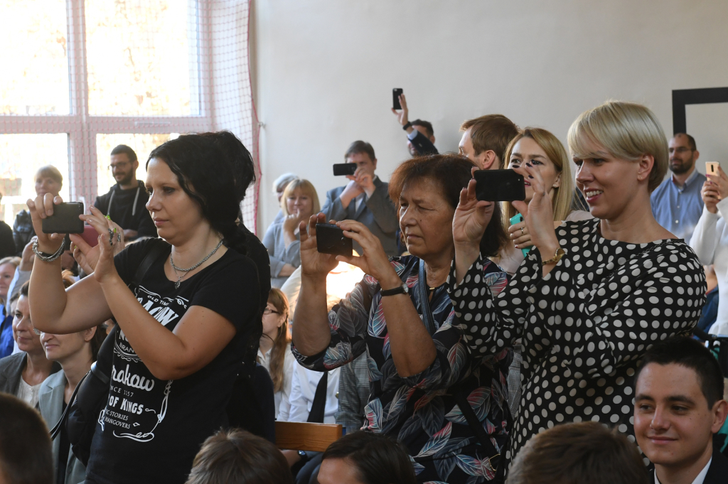 dsc_0968 - kopia.jpg-Otwarcie boiska  SP nr 128  Autor: W. Majka